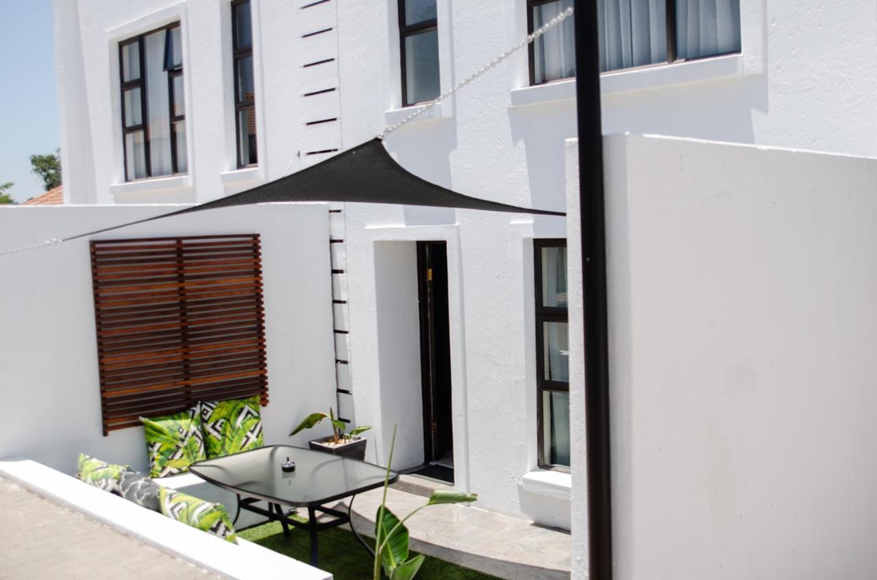 Hotel The Royal Bryanston Johannesburg Exterior foto