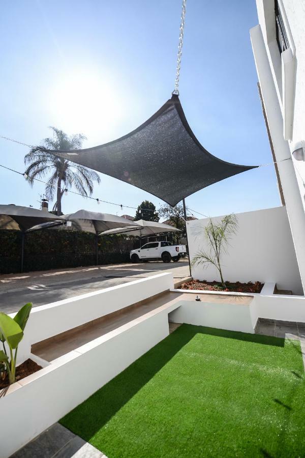 Hotel The Royal Bryanston Johannesburg Exterior foto